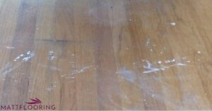 Will Acetone Damage Vinyl Flooring